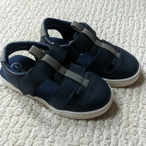 Cat and Jack boys size 7 navy blue sandals